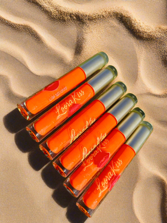 Loora Kiss lip gloss